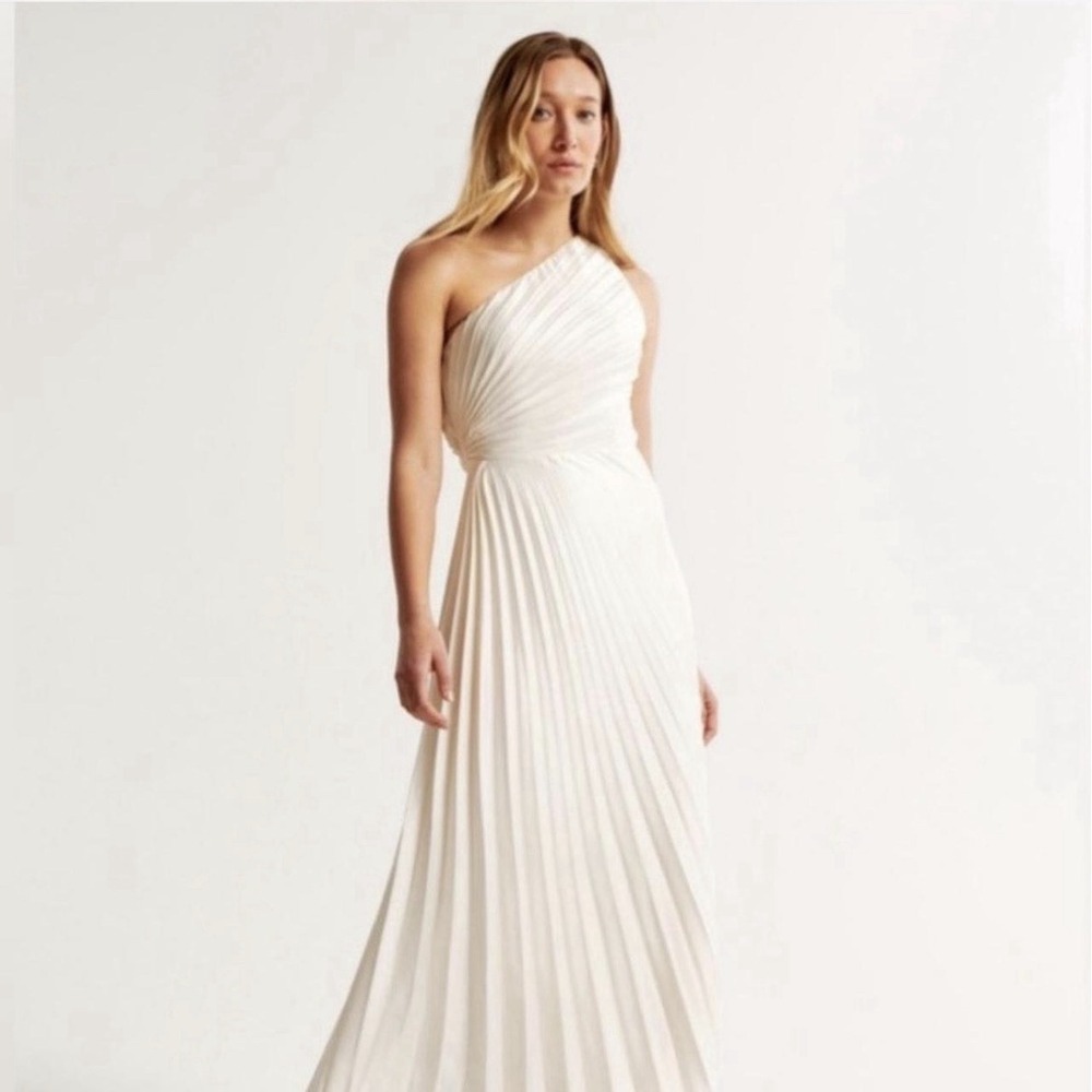Abercrombie & Fitch A&F Giselle Pleated One-Shoulder Maxi Dress White L / P